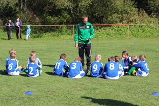 MILAN体育APP下载入口官网-中国足球赛季热区变化与战术演进对照图，中国足球热身赛直播