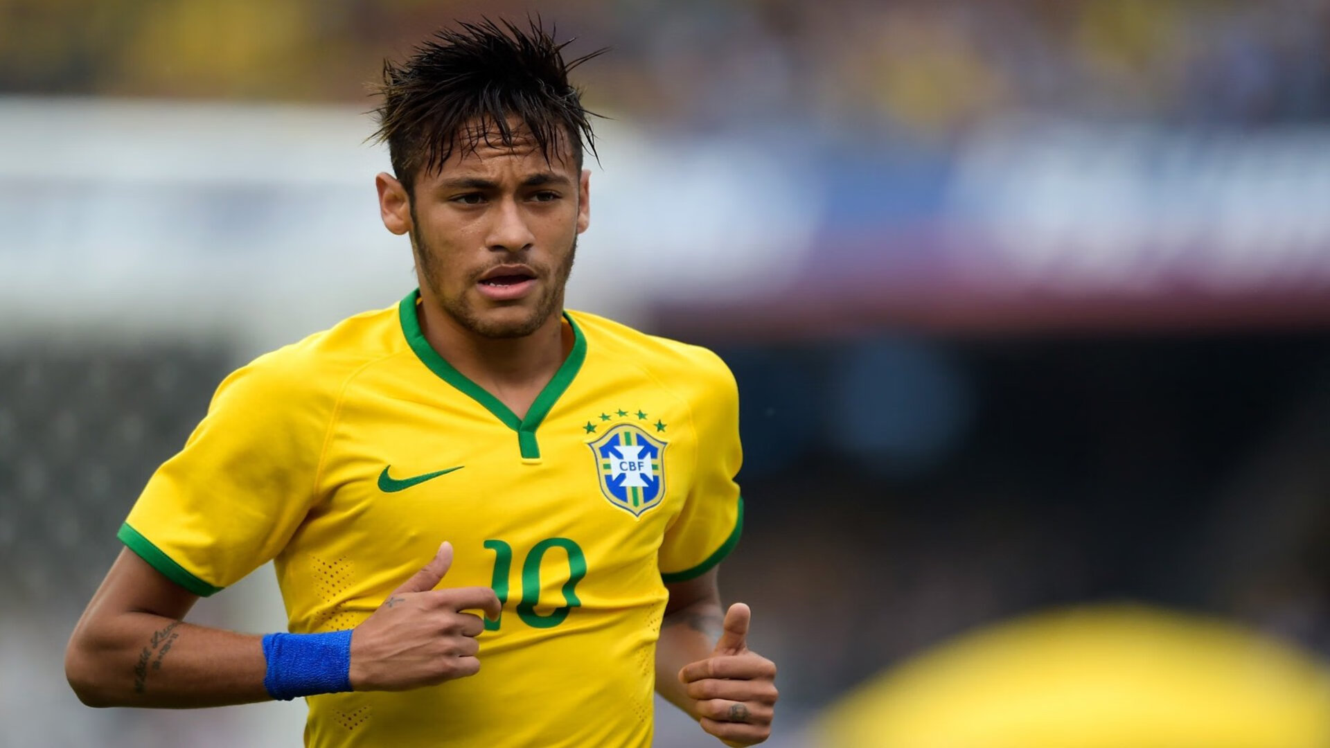 足球联赛商业价值提升